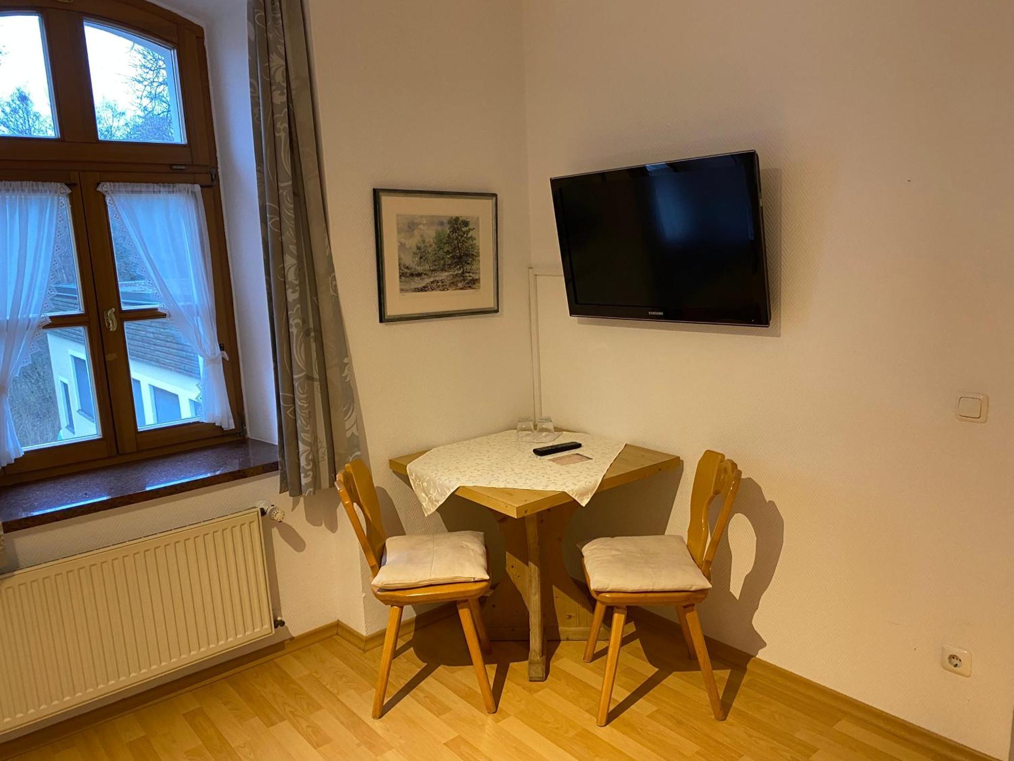 Schlossschaenke Friedenfels Buitenkant foto